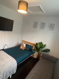 Modern & Cosy Bungalow in Chadderton - Hollinwood - 1