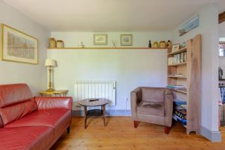 Cosy retreat sleeping 4 and welcoming up to 5 dogs - North Walsham - 3