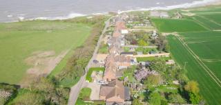4 bed house 50 yards from the beach & lighthouse - Happisburgh - 9