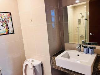 ONE UPTOWN (BGC) - Manila - 3