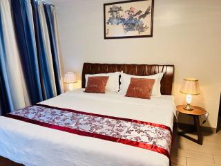 ONE UPTOWN （BGC） - Manila - 1