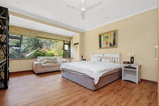 Luxury KOSHER home in Orchards, Joburg - 5