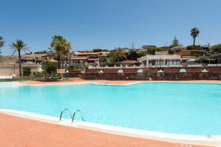 Camping Cabin - Private Solarium & Pool - BBQ - 9