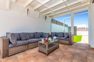 Villa Janubio by Villa Plus - Playa Blanca - 2