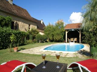 Peaceful Villa in Saint-Jory - 4