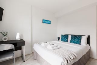 New! Lovely 3BR Stay in Kilburn, Zone 2 - 5