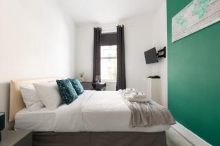 New! Lovely 3BR Stay in Kilburn, Zone 2 - 7