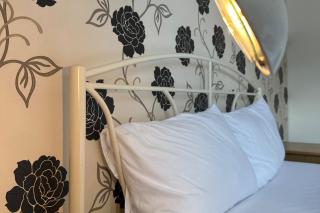 Curzon Street Retreat - 4 Beds - Reading - 3