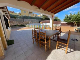 Pet-Friendly Villa with Pool - El Vendrell - 0