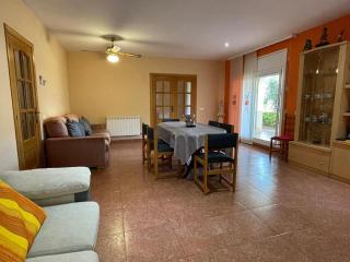 Pet-Friendly Villa with Pool - El Vendrell - 6