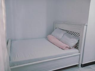The white cottege Apartments - - 6