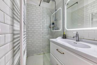 Modern and Calm 2 Bedroom Appartment T3 - 3