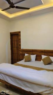 Navya Guest house - Narendranagar - 6