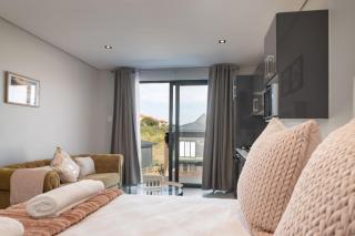 Ocean Club F27, Zimbali Lakes by Euphoric Leisure - Ballito - 4