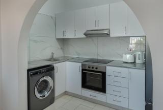 Phaedrus Living Golden Seaview Residence - Paphos - 9