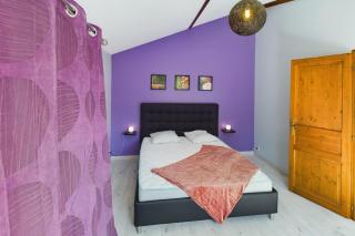 Harmony - House with Private Garden - 8