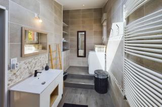 Harmony - House with Private Garden - 6