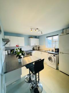 Modern Retreat Near Canary Wharf - 4
