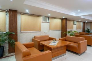 The Lodgers Hotel Near Medanta Hospital Sector 38 - 3