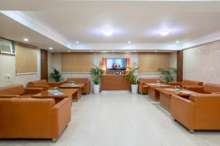 The Lodgers Hotel Near Medanta Hospital Sector 38 - 1