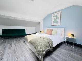 Pembroke Place Private Room 8 - 7