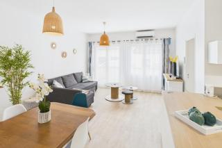 Le Thieblemont - Elegance and Private Outdoor Space - 4