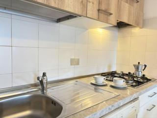 Functional apartment with balcony-Beahost - 2