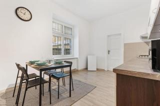 City Center Suite - Modern & Stylish - 0