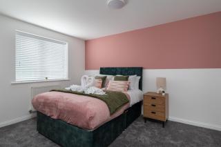 Spacious 5Bedroom Stay - Great for Groups - 6