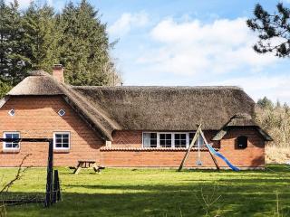 Luxury Retreat near Beach - By Traum Ferienwohnungen - Husby - 4