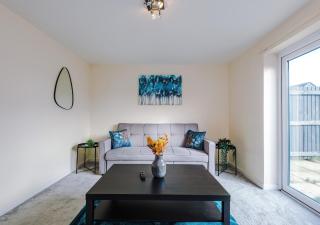 3BR, Free Van Parking, Fast WiFi, Worksites - Manchester - 0