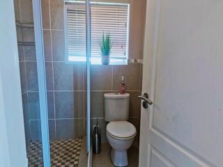 Coastal Life 22 Kingston Place Marina Martinique - Jeffreys Bay - 3