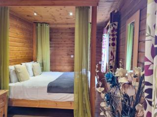 Oak 10 Hot Tub - Garton - 7