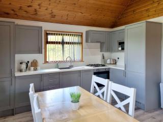 Oak 10 Hot Tub - Garton - 5