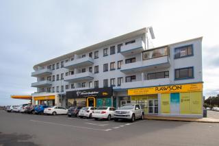 Beautiful 2 Bed at Baypoint Mouille Point - 9