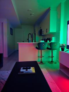 Cozy1-Bed Basement Suite in Southwest Edmonton - Edmonton - 9