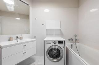 Panorama Castle and Danube View Apartment - 3