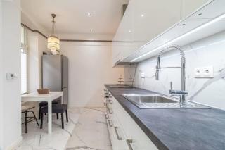 Trendy apartment in central - 1