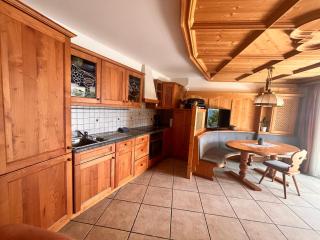 Traditional Cozy Apartment - 6