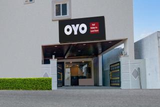 Hotel O Holiday Luxury - Surūrnagar - 9