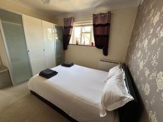 Enjoy a stay in a homely flat - Walton-on-Thames - 4