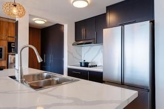 Elements Penthouse 23 condo - 2