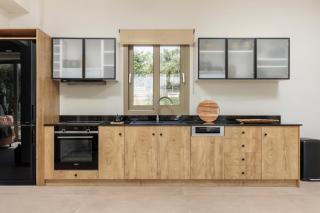 Metis by Vintage Travel - 5