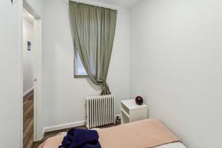 3 Bedroom Family Apartment in Hells Kitchen - New York - 4