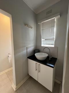 Mutare Manor : The Upstairs - 2307 - 2