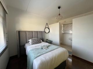 Mutare Manor : Single Room - 2308 - 5
