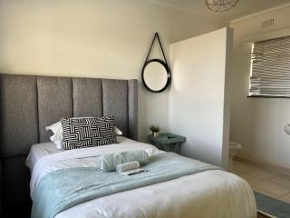 Mutare Manor : Single Room - 2308 - Mutare - 4