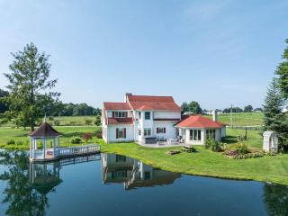 Country Cottage - - 9