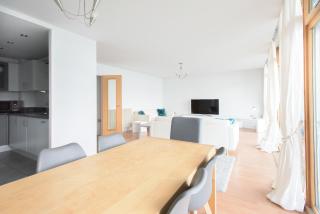 Modern and Bright Flat - Excel - City Airport - 9