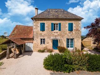Holiday home with pool in Coubjours - 3